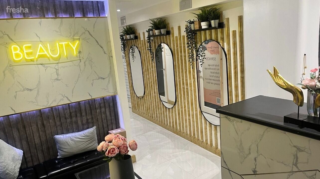 Fat Freeze Treatment Clinic- fat reduction - Vivo Body Studio, Manchester, UK