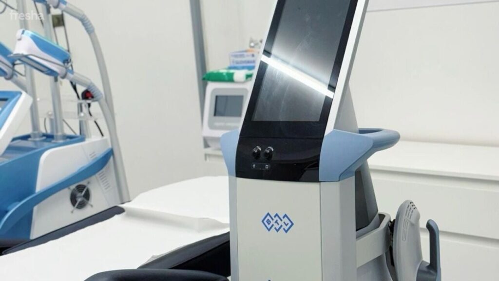 Fat Freeze Treatment - fat reduction - Vivo Body Studio, Manchester, UK