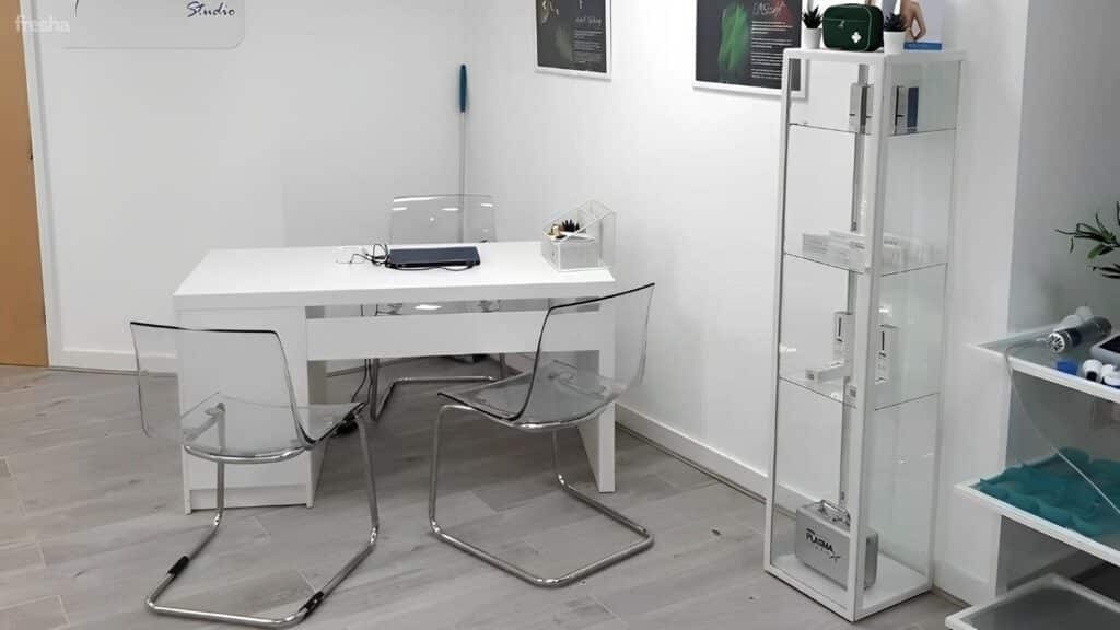 Fat Freezing Booking Clinic- Vivo Body Studio, Liverpool, UK