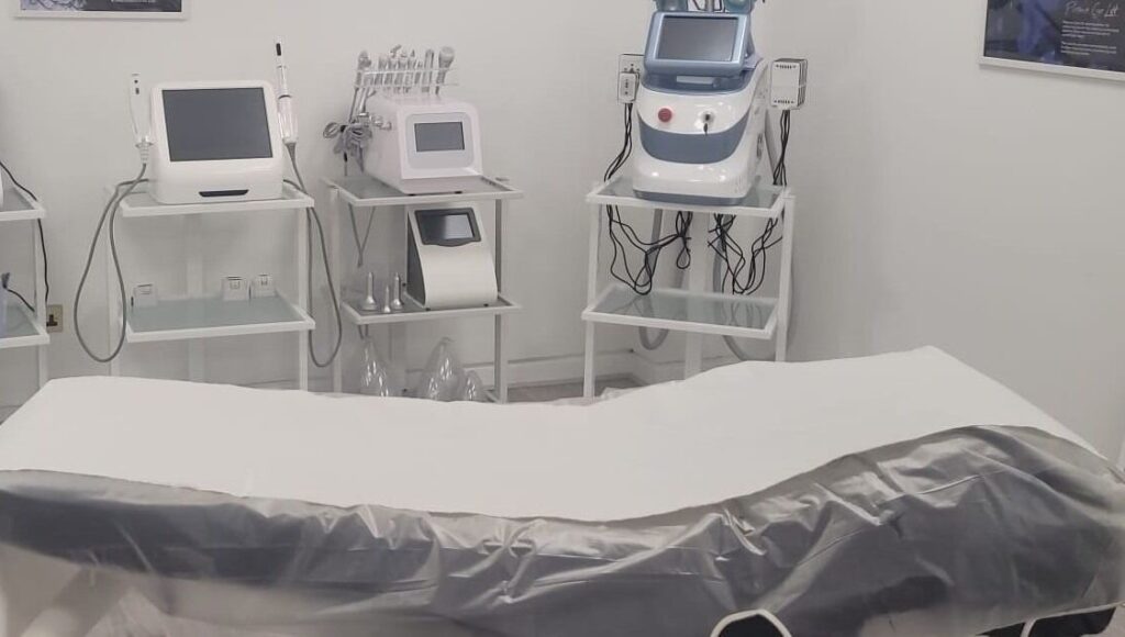 Fat Freezing Treatment Clinic- fat reduction - Vivo Body Studio, Glasgow, UK